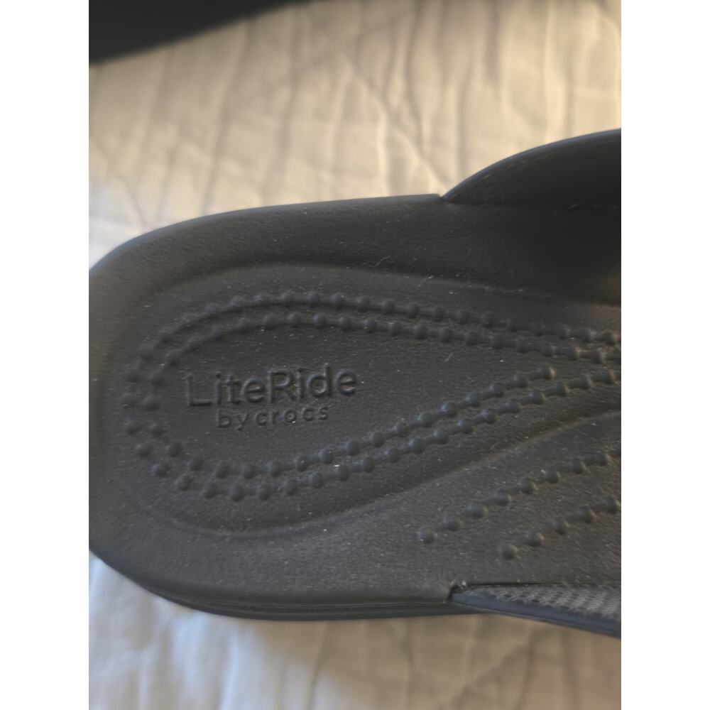 Crocs Womens Brooklyn Buckle Black Double Strap Wedge Slide Sandals Size 6 heel - Picture 9 of 15